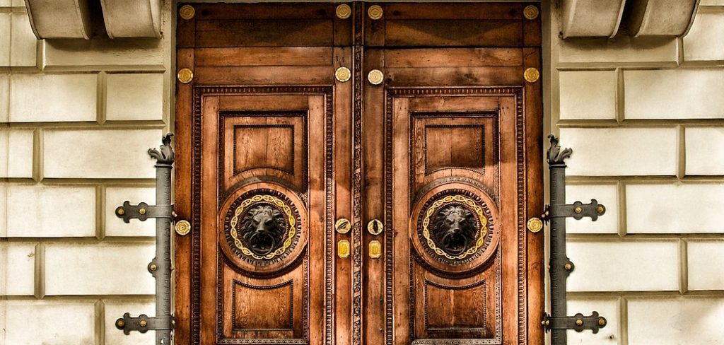 How to Open a Swollen Door