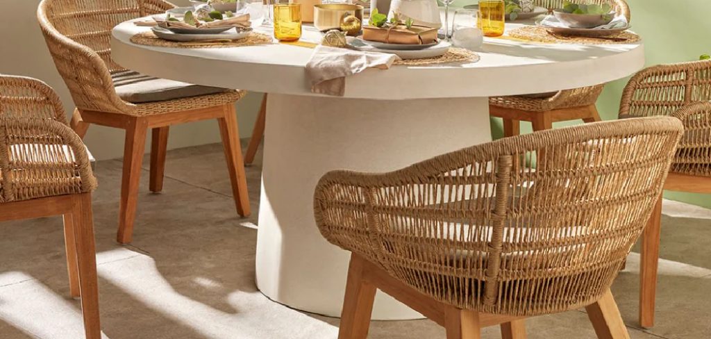 How to Stain Chair Legs